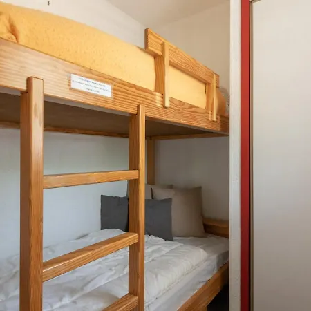 Ensoleillé Pour 4 Avec Balcon, Parking Et Proche Télécabine à Saint-lary Village - Fr-1-296-380 Appartement Saint-Lary-Soulan
