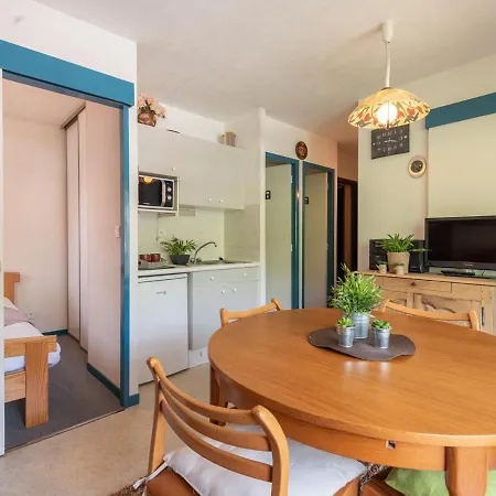 Appartement Ensoleillé Pour 4 Avec Balcon, Parking Et Proche Télécabine à Saint-lary Village - Fr-1-296-380 Saint-Lary-Soulan